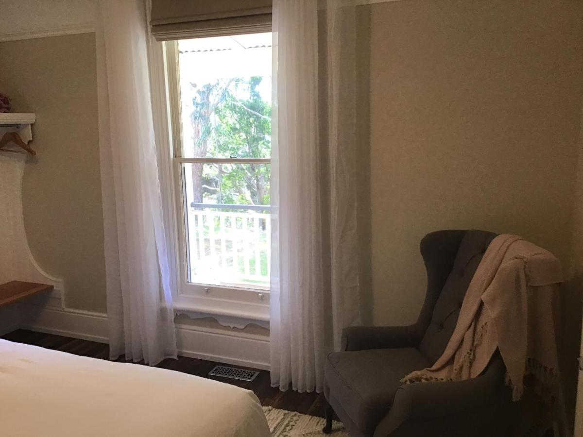 Harrison House Panzió Strahan Kültér fotó